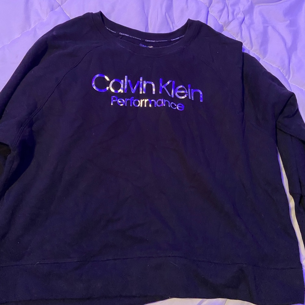 Black Calvin Klein pull over size XL